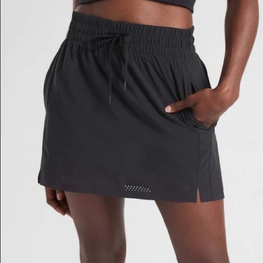 Athleta Black Baja Skort Size 2